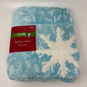 Rite Aid Fleece Throw Blanket Blue with White Snowflake Appliqué 50 by 60 Inch